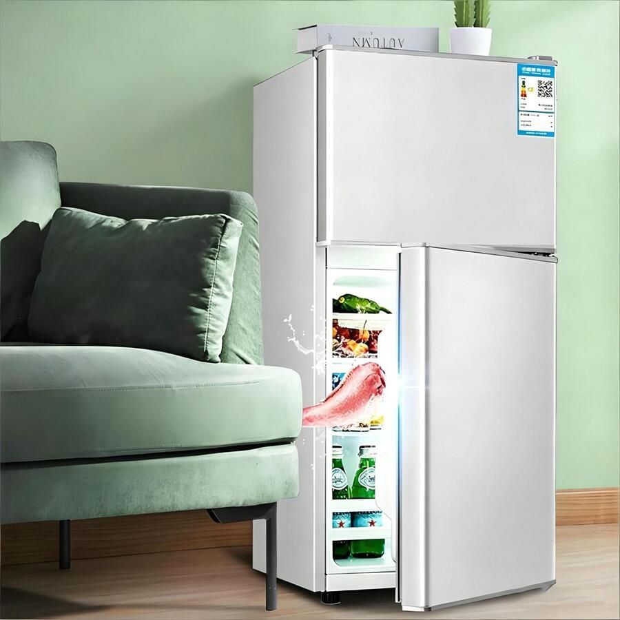 Learnlogic Deze compacte minikoelkast met dubbele deur en vriesvak heeft een inhoud van 43 liter en beschikt over aparte koel- en vriesvakken voor langdurige bewaring van voedsel Geschikt voor slaapkamers keukens kantoren en studentenkamers