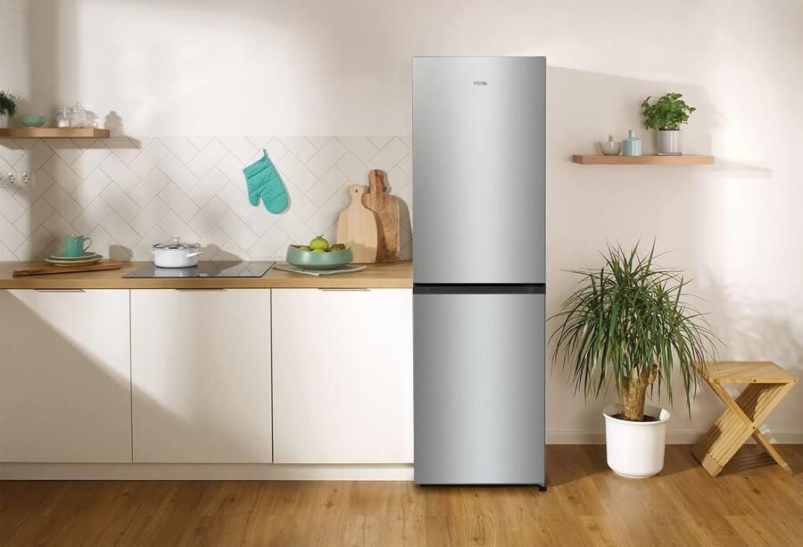 ETNA KCV282NRVS Vrijstaande Koel vriescombinatie 182 cm RVS No Frost Extra groot Vriesvak 50 50