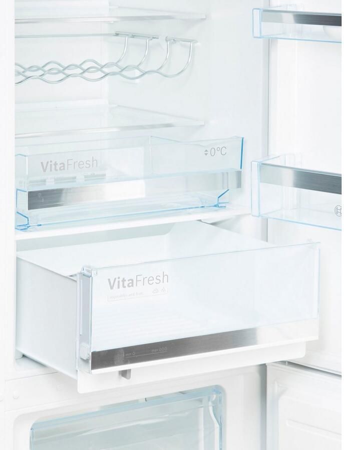 Bosch KGE36AWCA Serie 6 Koel-vriescombinatie Wit Energielabel C VitaFresh: houdt etenswaren langer vers in gekoelde lades - Foto 6