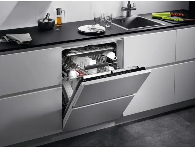 AEG FSE74707P 7000 serie GlassCare - Inbouwvaatwasser - Volledig ingebouwd - 15 couverts Niet van toepassing