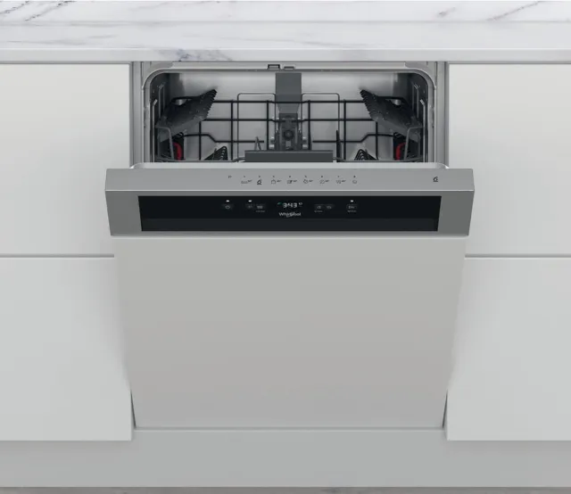 Whirlpool WBC 3C26 X half geïntegreerde vaatwasser, 39 dB RVS bedieningspaneel